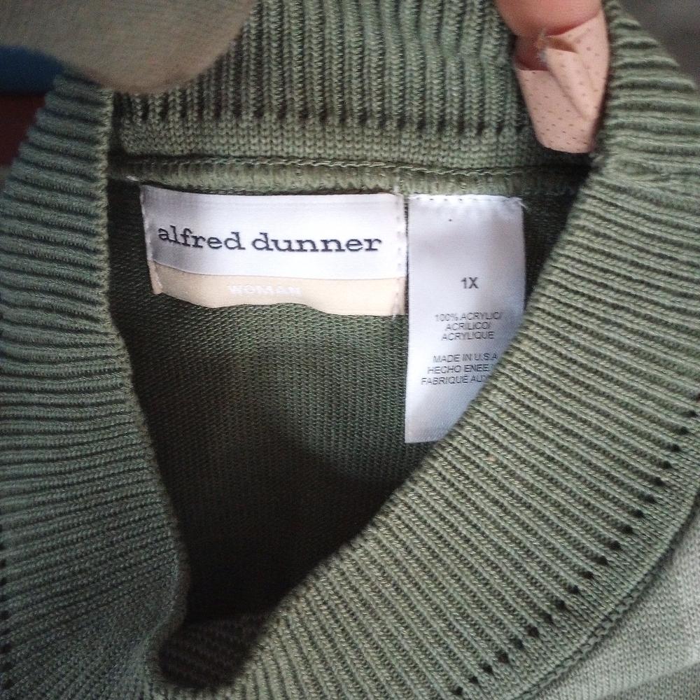 Sweater - Picture 2 of 2